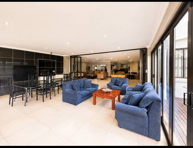 5 BEDROOM HOUSE FOR SALE IN THREE RIVERS EAST